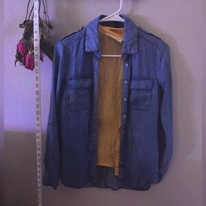 Bebe Women's | American Classic: Chambray Button-Up Collared Shirt, XXS. EUC.